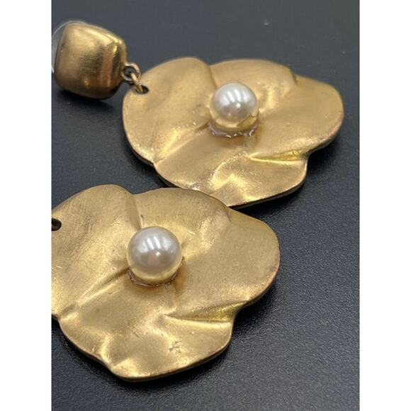 Kenneth Lane Gold Plated Sculpted Floral Pearl Center Dangle Earrings - Picture 9 of 12